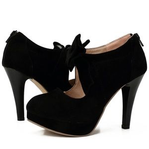 Vintage Bow High Heels